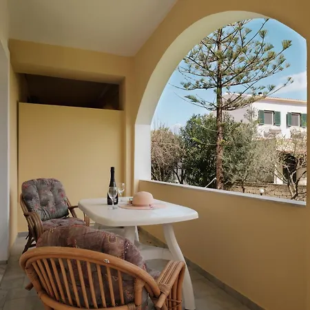 Feeloxenia Corfu Apartman *