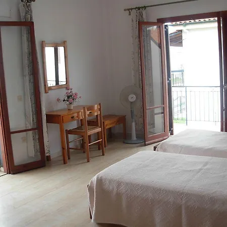 Feeloxenia Corfu Apartman *
