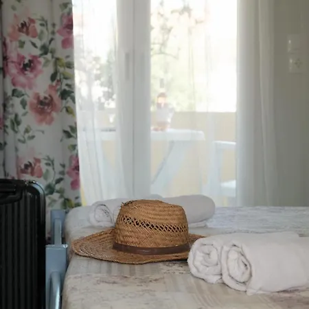 Feeloxenia Corfu * Acharavi (Corfu)