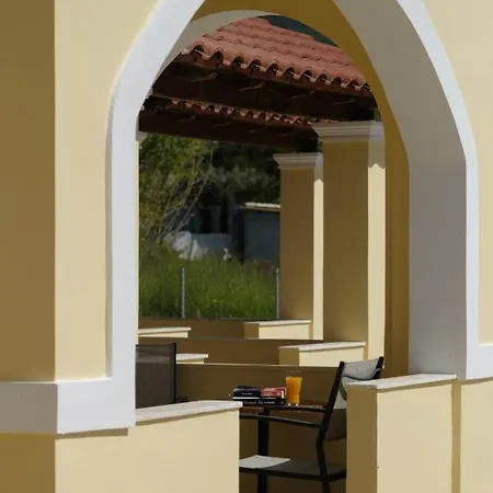 Feeloxenia Corfu Апартаменты *