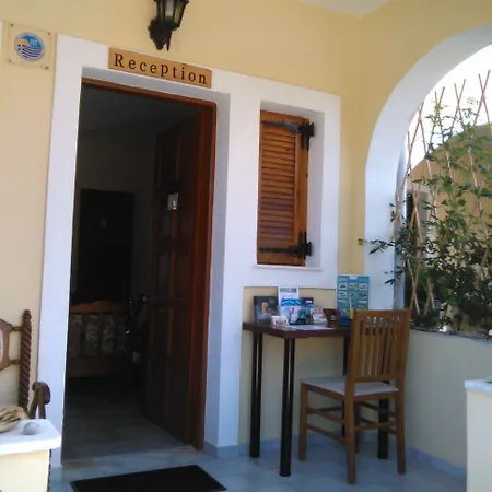 Апартаменты Feeloxenia Corfu Ахарави
