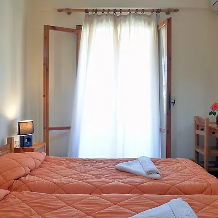 Feeloxenia Corfu Апартаменты