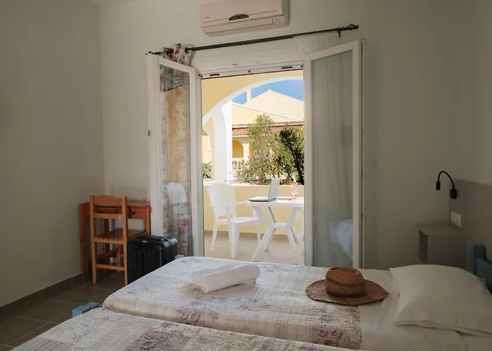 Feeloxenia Corfu