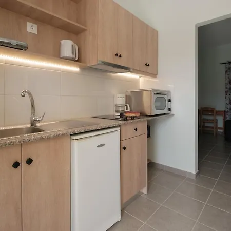 아파트 Feeloxenia Corfu 아카라비