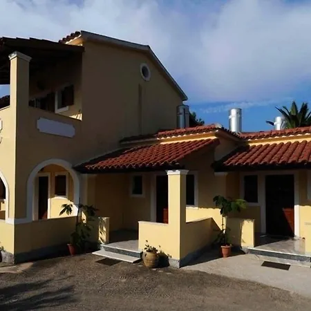 Feeloxenia Corfu 아카라비